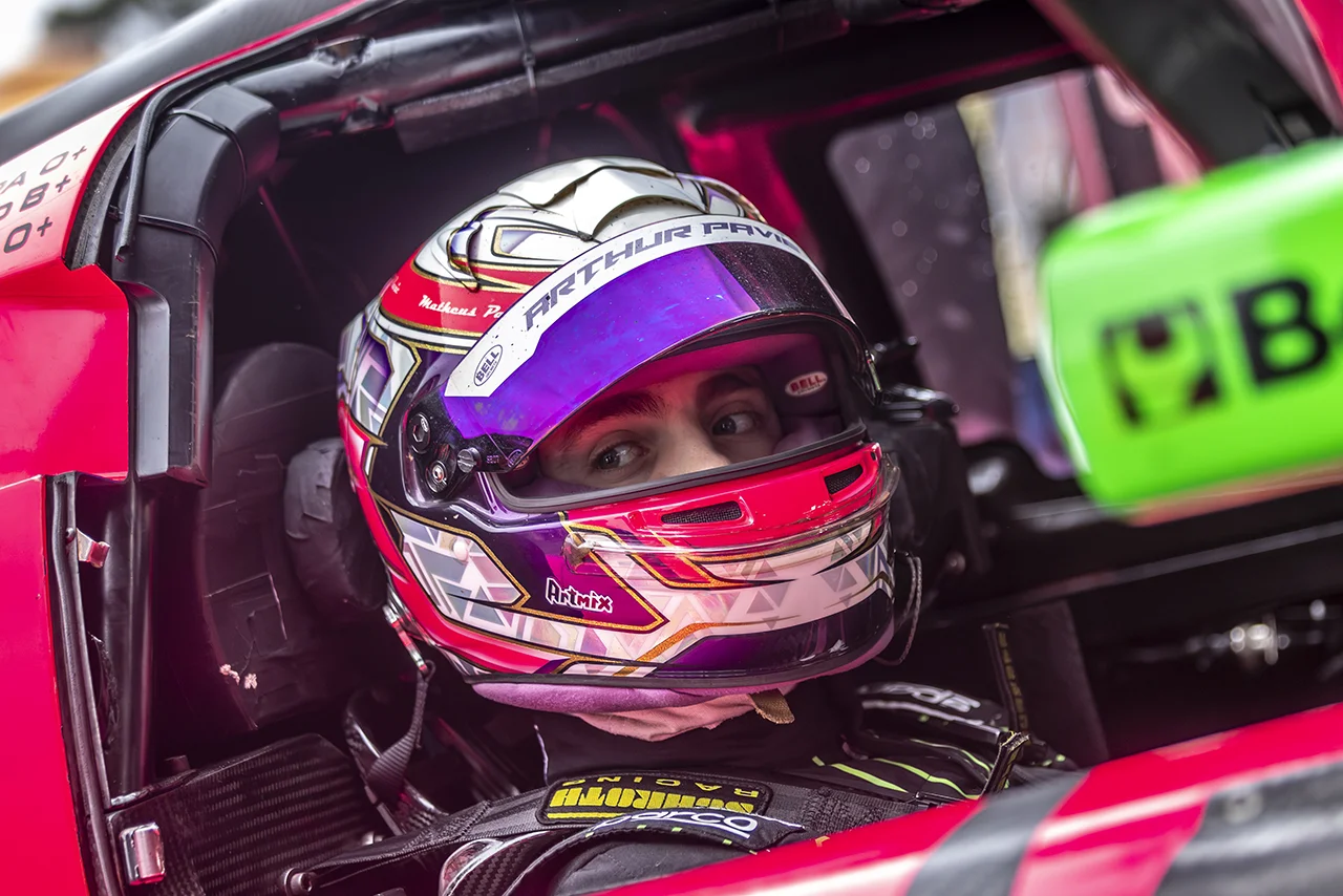 Imagem Piloto Arthur Pavie (3)